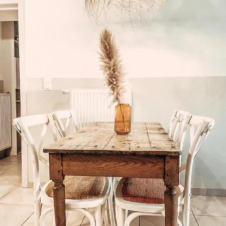 Le Boheme Apartment *